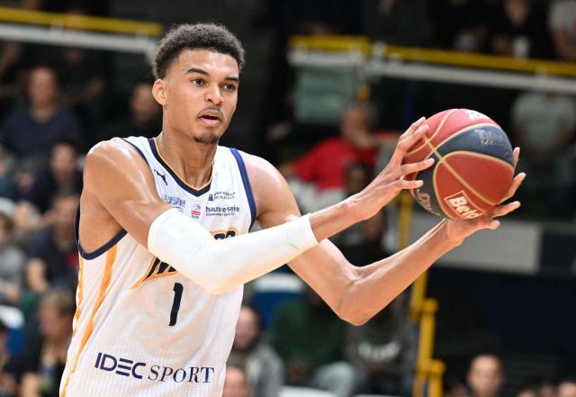 星空体育官网-文班亚马统治法甲！法国前总理索要球票看他打球